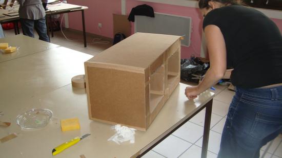 STAGE BRICO DECO 23 AVRIL 2011 MEUBLE EN CARTON