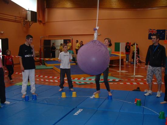 LE TOUR DU MONDE DE SPORTS LOISIRS